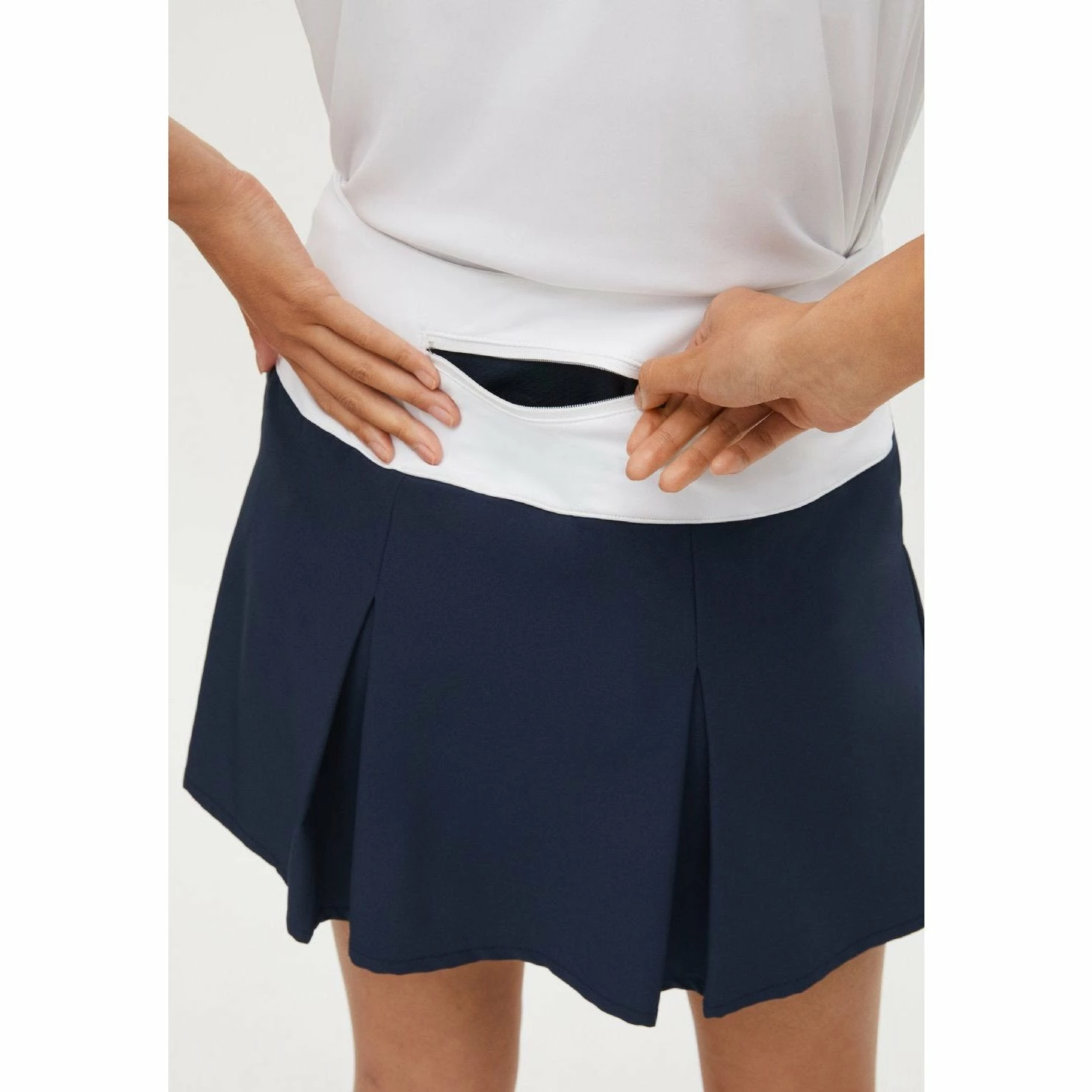Rohnisch Ladies Aurora Pleated Golf Skort 111483 - Image 2